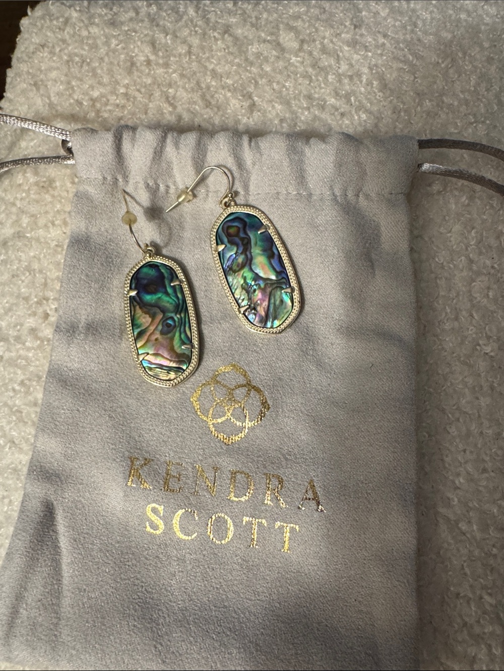 Kendra Scott Iridescent Abalone Oval Md Elle Earrings - Gold